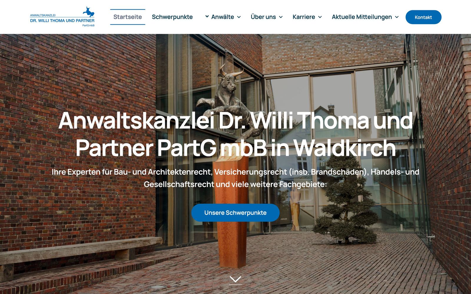Startseite der Anwaltskanzlei Dr. Thoma am Desktop